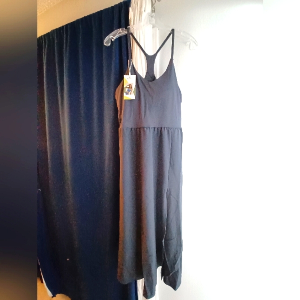 Halara women's dress. Navy. New with tags.